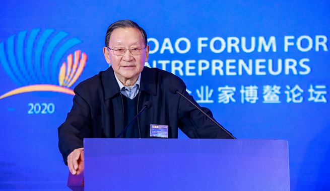 中國科學院院士，國際歐亞科學院院士，中國地源熱泵產業(yè)聯盟名譽理事長汪集暘演講