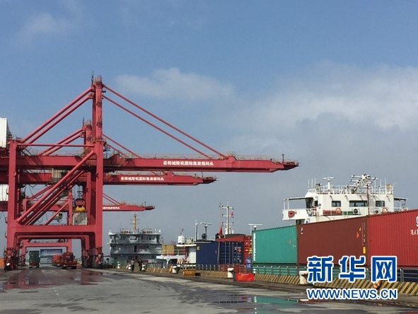 岳陽經(jīng)濟新圖景：通道路、重港口、優(yōu)布局