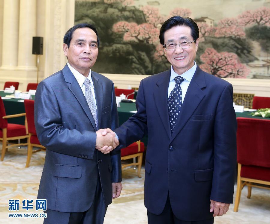 7月7日，中共中央書記處書記、中央紀(jì)委副書記趙洪祝在北京同老撾人民革命黨中央政治局委員、中央紀(jì)委書記、政府副總理本通率領(lǐng)的老撾人民革命黨代表團(tuán)舉行工作會談。新華社記者 姚大偉 攝 