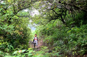 大山深深，擋不住小小讀書郎的求學夢