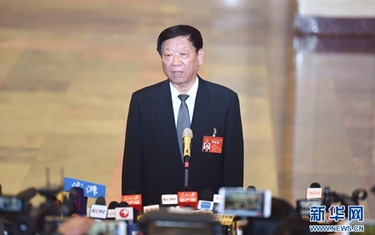 尹蔚民：如何確保新增就業(yè)目標實現(xiàn)？