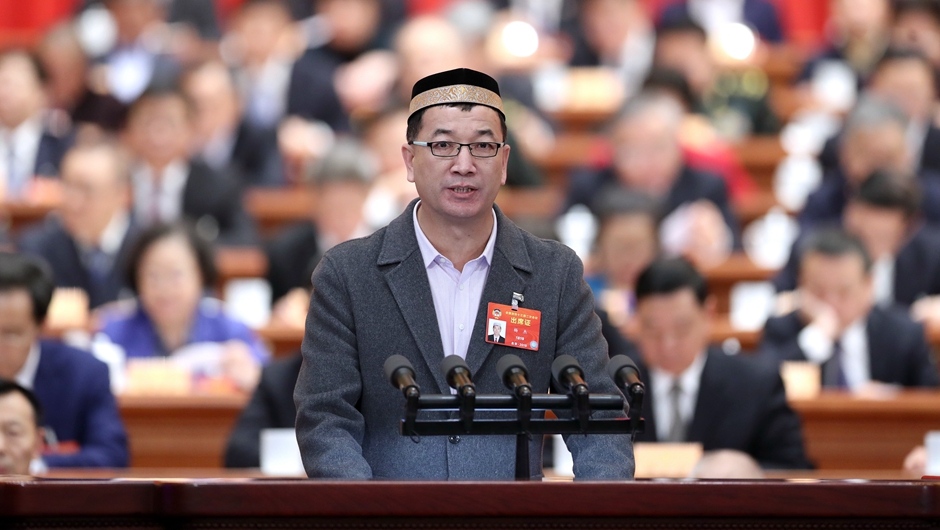 新疆維吾爾自治區(qū)呼圖壁縣政協(xié)副主席、伊斯蘭教協(xié)會(huì)會(huì)長(zhǎng)，呼圖壁縣城鎮(zhèn)陜西寺阿訇 楊杰