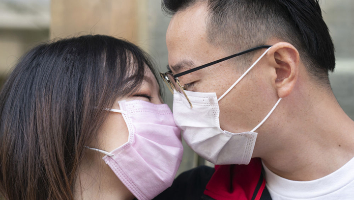 武漢新婚夫妻：經(jīng)此一疫，更懂家的分量